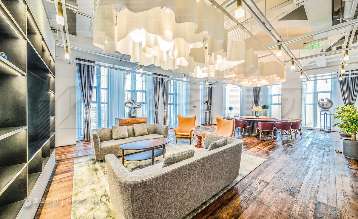 海馬(鄭州)商務(wù)會館辦公室(洽談區(qū))